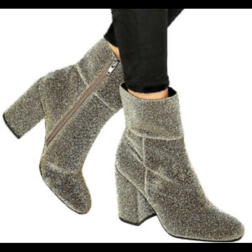 Steve Madden Goldie Booties size 6.5